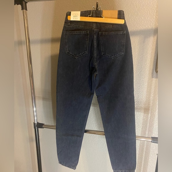 Classic mom fit jeans - Picture 2 of 5